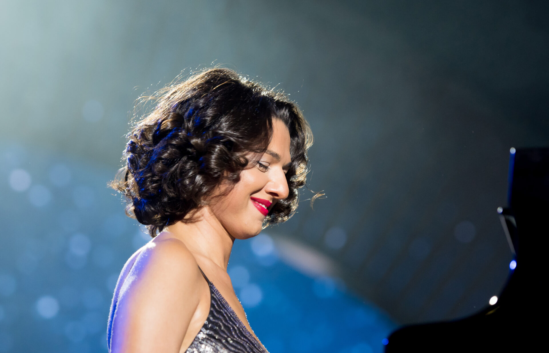 Khatia_Buniatishvili_-_Global_Citizen_Festival_Hamburg_06-CC-(c)Frank Schwichtenberg