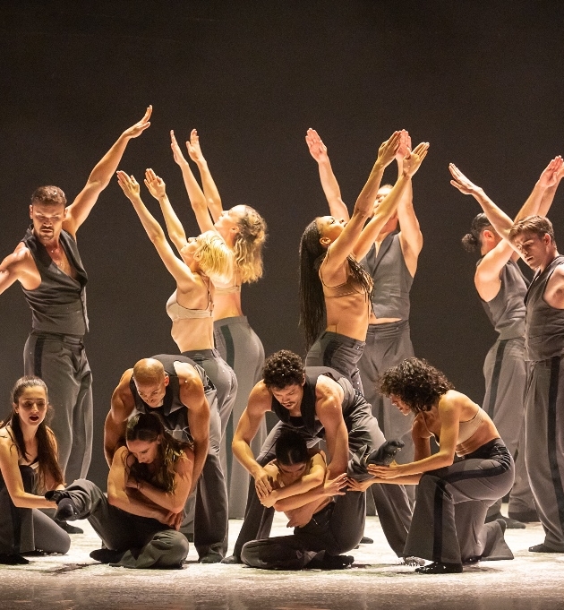 Ballets Jazz Montréal <br> Dance me