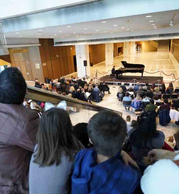 Young Soloists at the Foyer